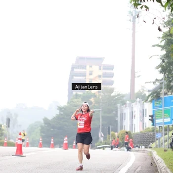 Runner Photo 7065385