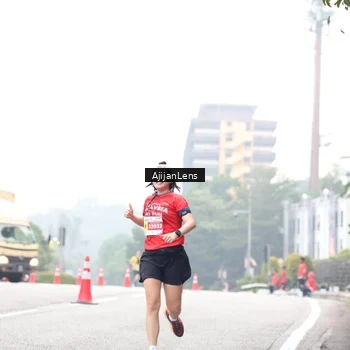 Runner Photo 7065390