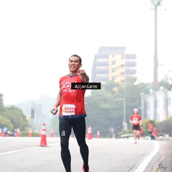 Runner Photo 7065412