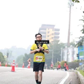 Runner Photo 7065415