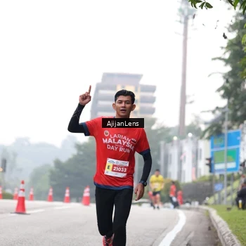 Runner Photo 7065425
