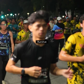 Runner Photo 7065445