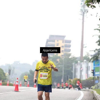 Runner Photo 7065449