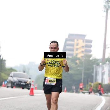 Runner Photo 7065451