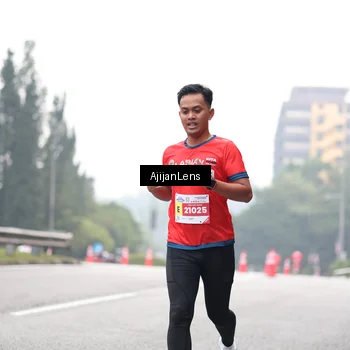 Runner Photo 7065459