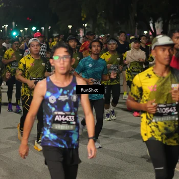Runner Photo 7065472
