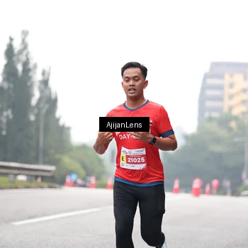 Runner Photo 7065478
