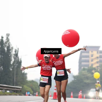 Runner Photo 7065497