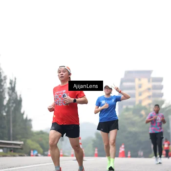 Runner Photo 7065538