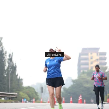 Runner Photo 7065559