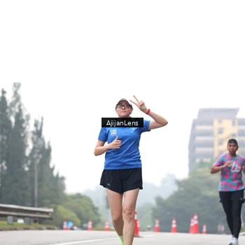 Runner Photo 7065561