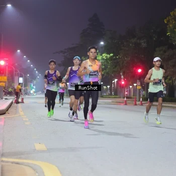 Runner Photo 7065628