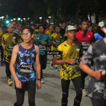 Runner Photo 7065636