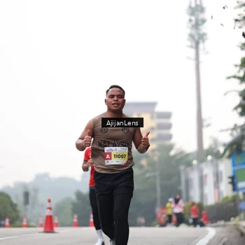 Runner Photo 7065638