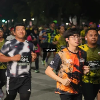 Runner Photo 7065650