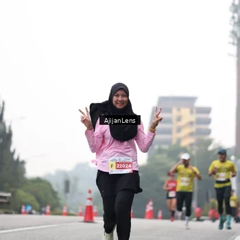 Runner Photo 7065653