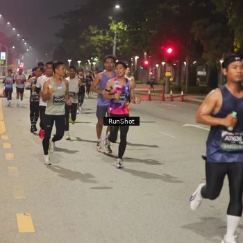 Runner Photo 7065663
