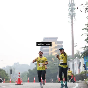 Runner Photo 7065666