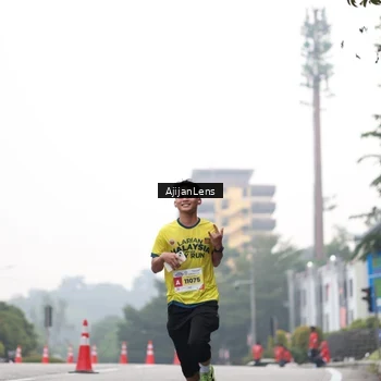 Runner Photo 7065671