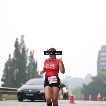 Runner Photo 7065674
