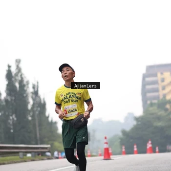 Runner Photo 7065692