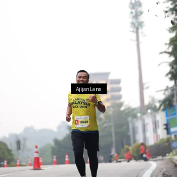 Runner Photo 7065697