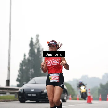 Runner Photo 7065703
