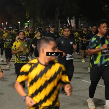 Runner Photo 7065728