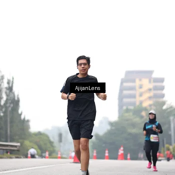 Runner Photo 7065737