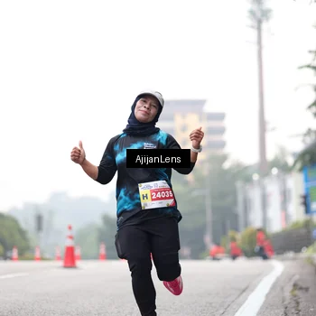 Runner Photo 7065738