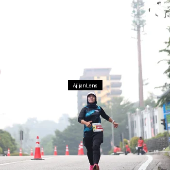 Runner Photo 7065740