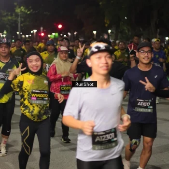 Runner Photo 7065746