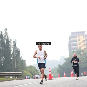 Runner Photo 7065748