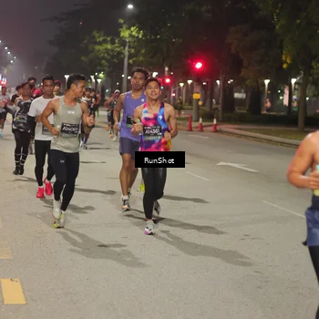 Runner Photo 7065773