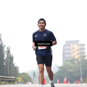 Runner Photo 7065814