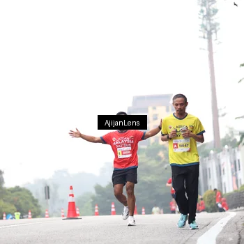 Runner Photo 7065840