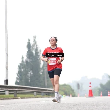 Runner Photo 7065849