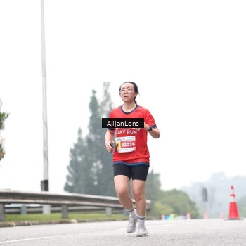Runner Photo 7065855