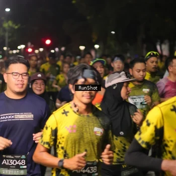 Runner Photo 7065881