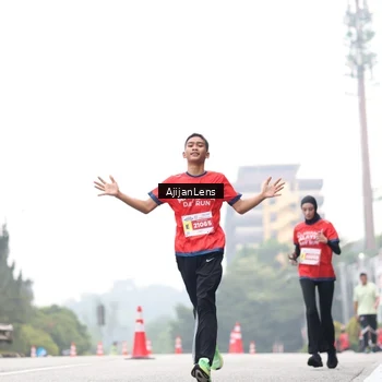 Runner Photo 7065890