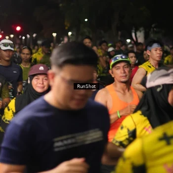 Runner Photo 7065899