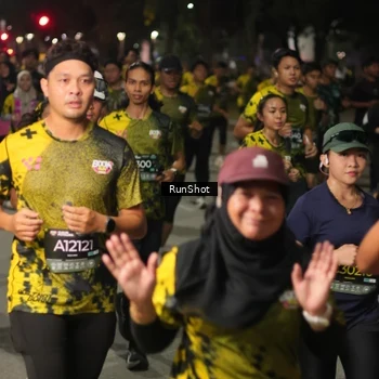 Runner Photo 7065905