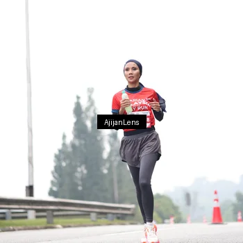 Runner Photo 7065921