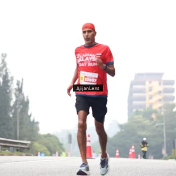 Runner Photo 7065973
