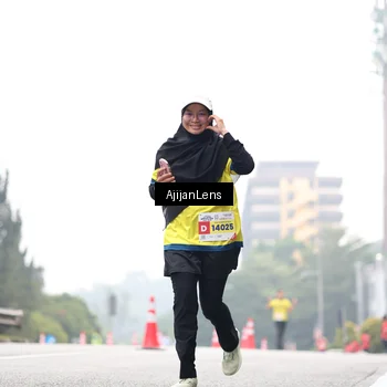 Runner Photo 7065976