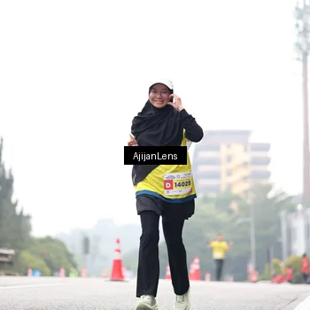 Runner Photo 7065977