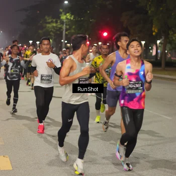 Runner Photo 7065990