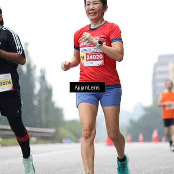 Runner Photo 7066003
