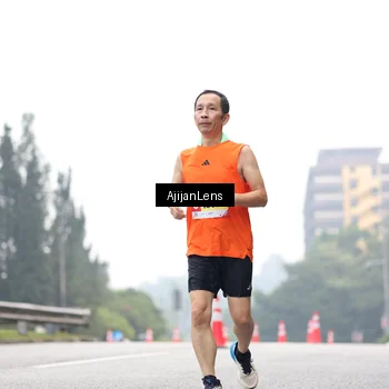 Runner Photo 7066011