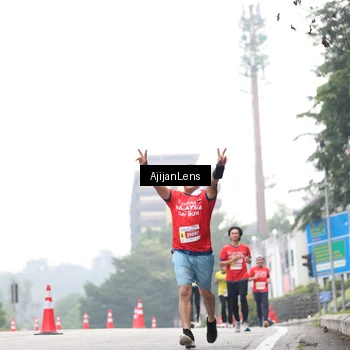Runner Photo 7066043